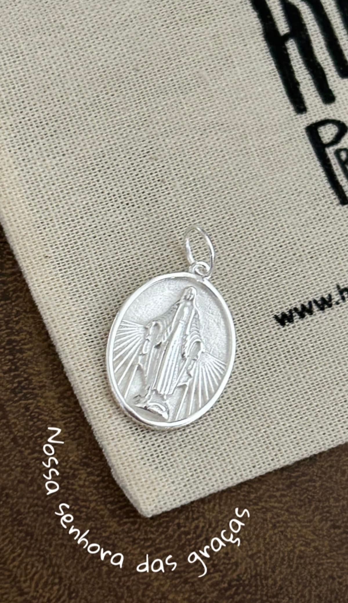 Pingente maciço de nossa senhora das Graças prata branca 925