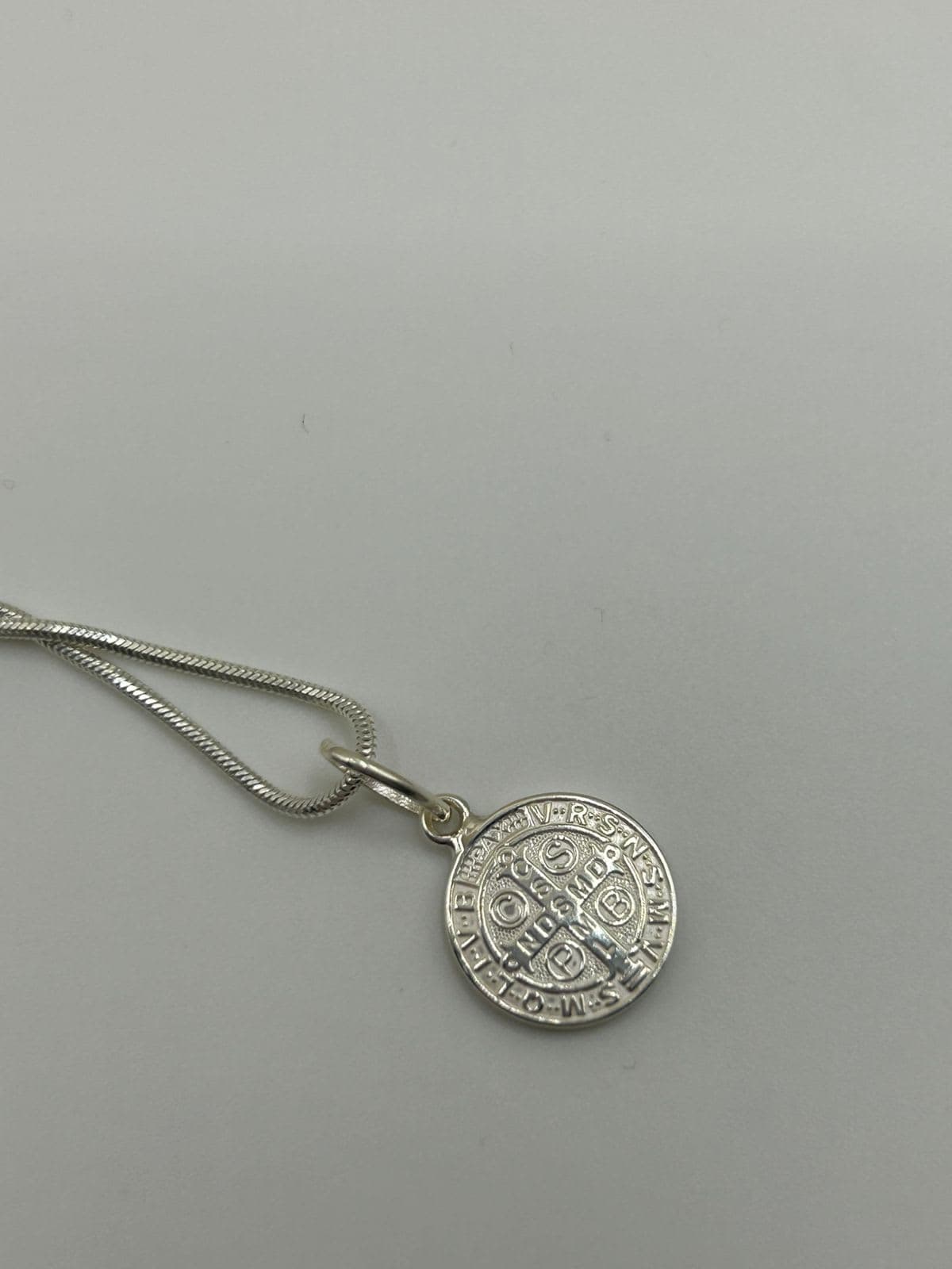 Pingente Maciço São Bento 2,5cm